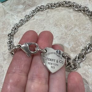Authentic Tiffany Return to Tiffany Heart Tag Chain Link Choker- Circa 2008